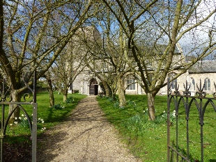 The pathway to South Creake Church.