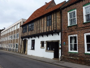 Old and new properties in King's Lynn.
